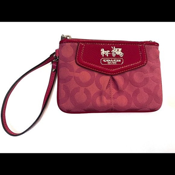 COACH Poppy Wristlet | Hot Pink - Picture 1 of 3